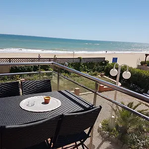 vistas-increibles-a-la-playa-de-gava.top-hotels-tarragona.com/